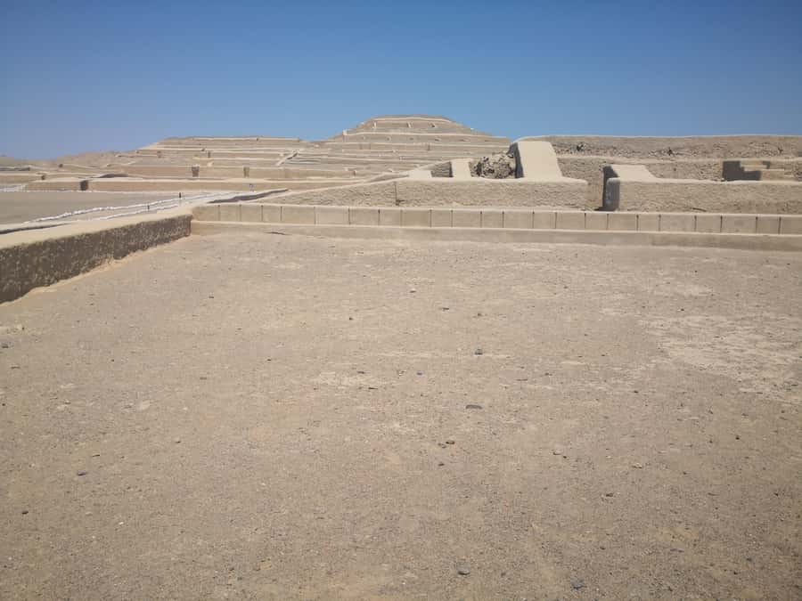 From Nazca: Cahuachi Pyramids Tour and Textile Workshop - Reaching the pyramids from Nazca