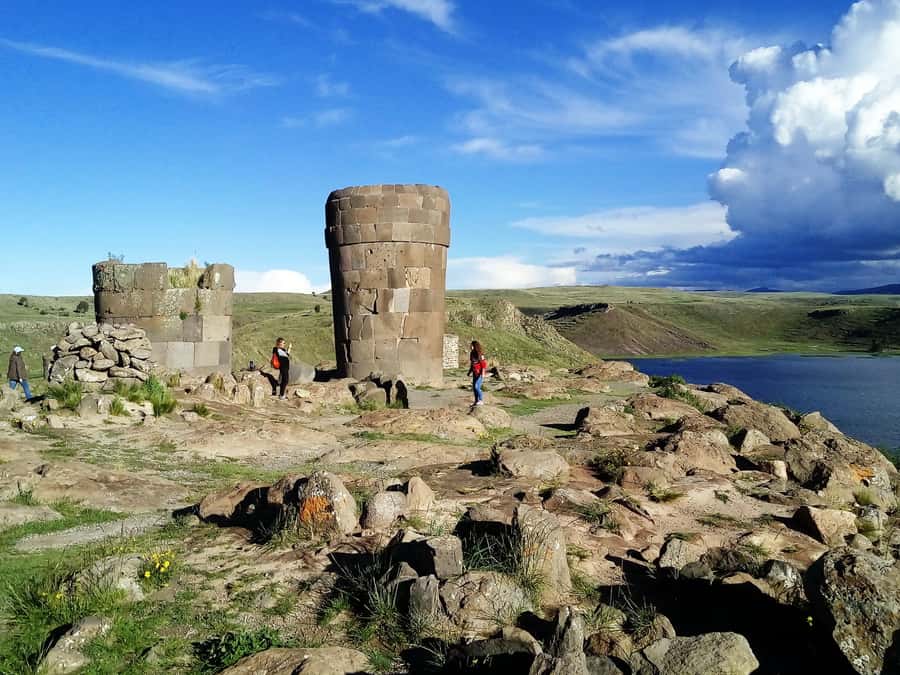 From Puno: Sillustani Tombs and Tourist View Point Puma - The 20-minute ride to Puma de Puno