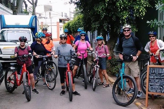 From Pyramids & Bohemian Streets: Lima Miraflores & Barranco Tour - Barranco, Lima’s artistic side
