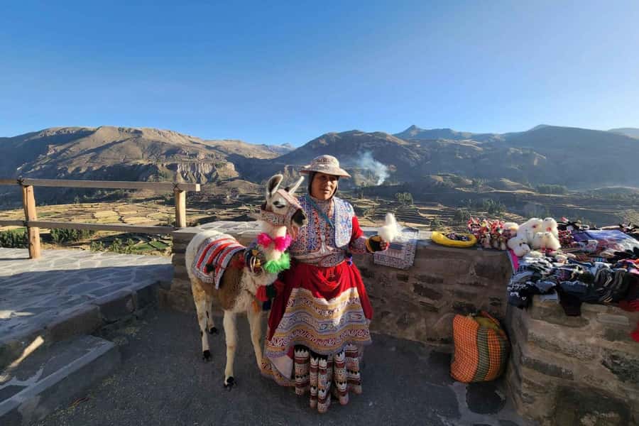 Full day excursion to Colca Canyon - The 2:30 AM departure and breakfast stop