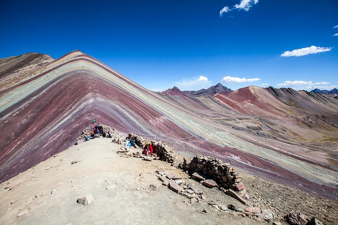 Full-Day Hike to The Rainbow Mountain, Vinicunca - Lunch in Cusipata after the descent