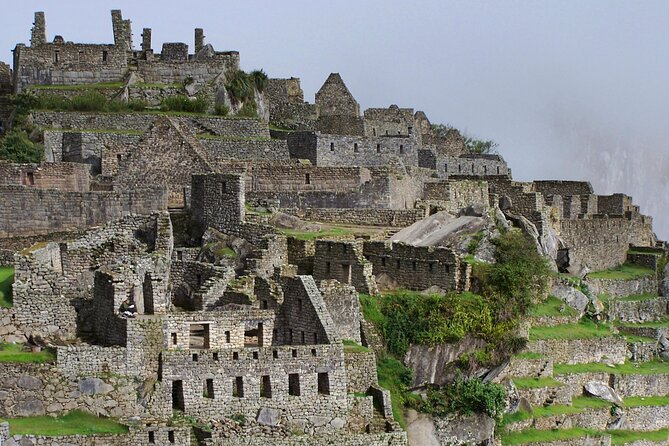 Full Day Machu Picchu from Cusco with Vistadome train - Lunch time in Aguas Calientes