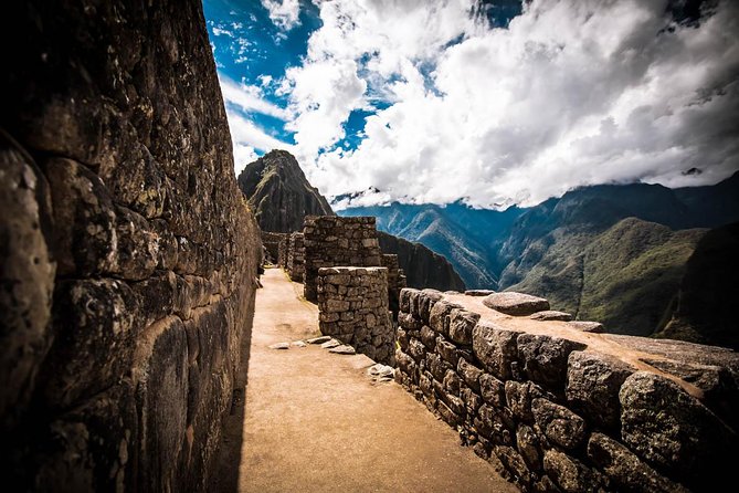 Full-Day Machu Picchu Tour From Cusco - The long return to Cusco