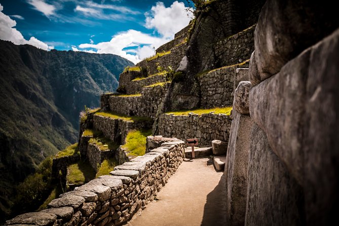 Full-Day Machu Picchu Tour From Cusco - Aguas Calientes: useful, busy, and brief
