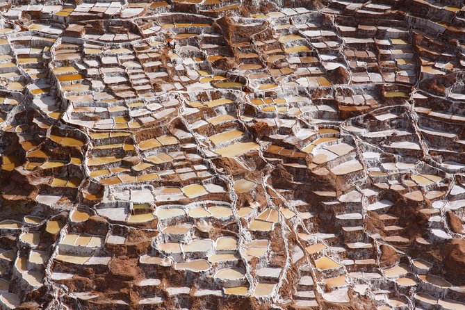 Full-Day Private tour: Chinchero, Maras, Moray, Ollantaytambo, Pisac Market - Maras and its colonial salt ponds