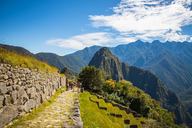 Full Day Private Tour of Machu Picchu from Cusco - Bimodal transport through Ollantaytambo