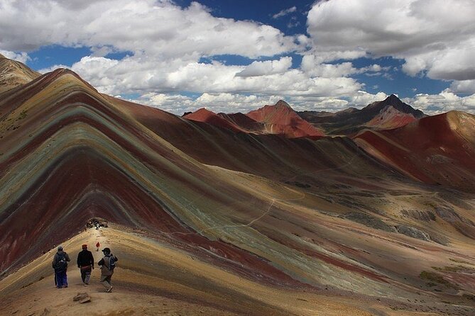 Full Day Rainbow Mountain Tour from Cusco - Breakfast before the Rainbow Mountain hike