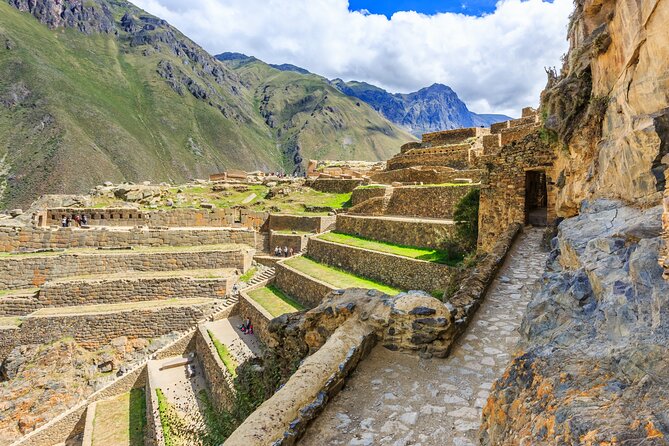 Full Day Tour Sacred Valley of the Incas (Private) - The Pisac market and the question of shopping time