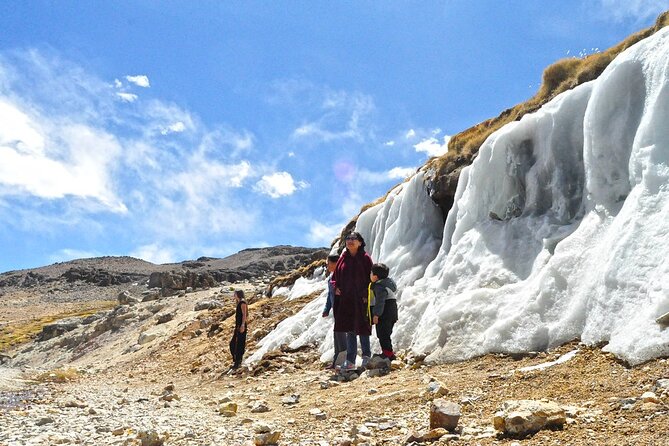 Full Day Tour to Colca including Transfer to Puno - Maca, local crafts, and a quick cultural stop