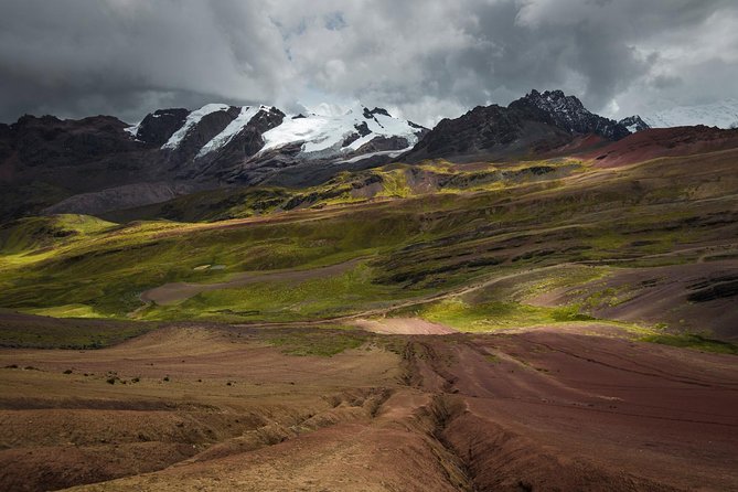 Full Day Tour to The Rainbow Mountain from Cusco by Horse - Meeting the horses at the trailhead