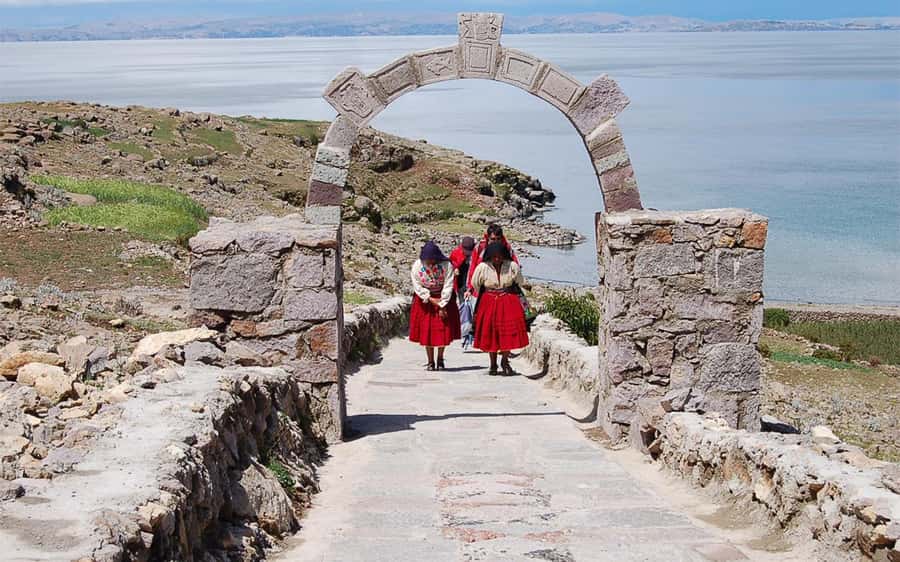 Full Day Tour to Titicaca Lake in Puno: Uros and Amantani - A one-hour walk into Amantani