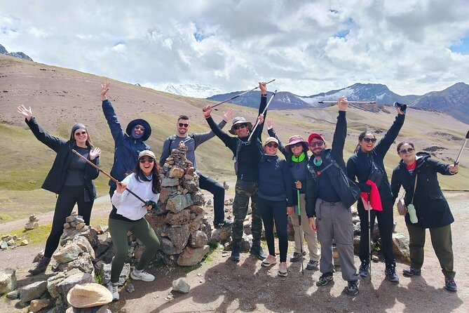 Full Day Trek Mountain Tour Short Route - The 4:00 a.m. pickup and sunrise drive