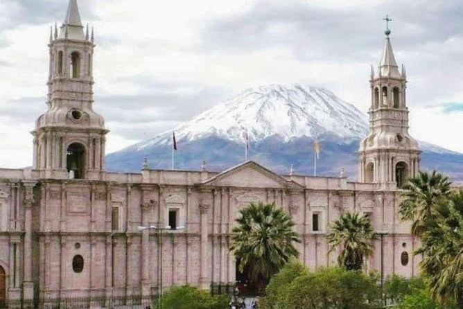 Golden hour, legends of Arequipa and Peruvian Coffee - Why this route works for a first afternoon in Arequipa