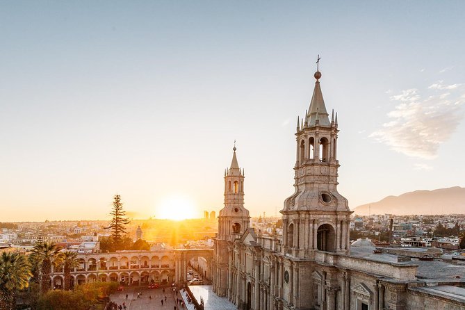 Golden hour, legends of Arequipa and Peruvian Coffee - Mundo Alpaca and the story behind Peruvian fiber