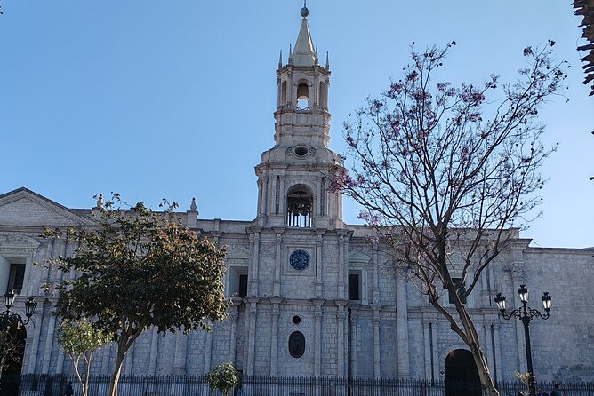 Guided tour of the city of Arequipa in private service - Santa Catalina Monastery deserves the longest stop