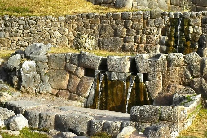Half-Day Cusco City Tour: Four Ruins, Cathedral and Qorikancha - Cusco Cathedral: a church built over an Inca palace