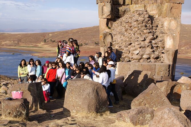 Half Day Tour to Sillustani from Puno - The 2 p.m. departure and the ride out