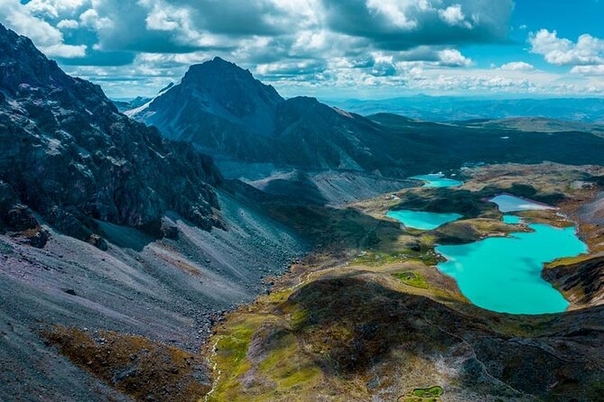 Hike 7 lagoons of Ausangate - Breakfast in Pacchanta before the trail