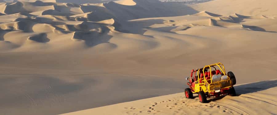 Huacachina: Sandboarding and 4x4 Desert Adventure - Views of the desert and Huacachina Oasis