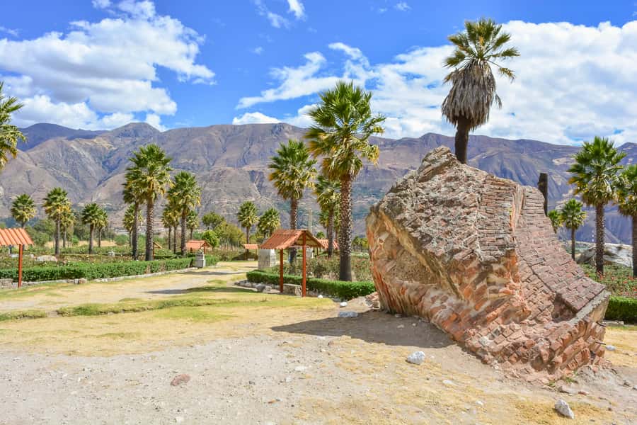 Huaraz: Full-day Tour to Lake Parón with Optional Lunch - The memory of Yungay and the 1970 avalanche
