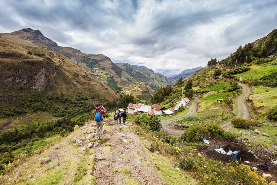 Huaraz: Pastoruri Glacier Day Trip - Guide support and the family question