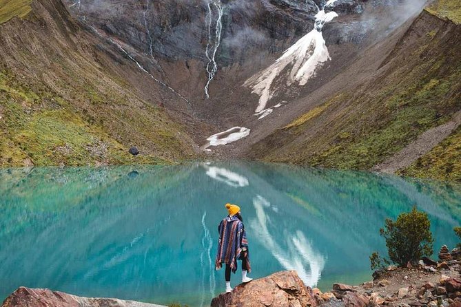 Humantay Lagoon Day Trip from Cusco - The guide and group size