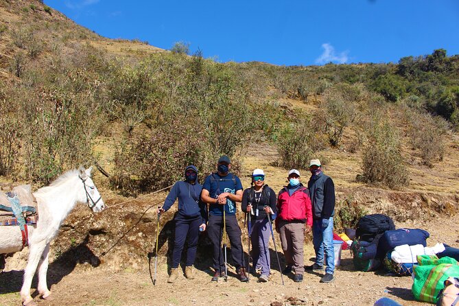 Humantay Lake Full Day Hike - Returning to Soraypampa for lunch
