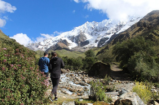 Humantay Lake Full Day Tour from Cusco - Lunch in Mollepata and the long ride home