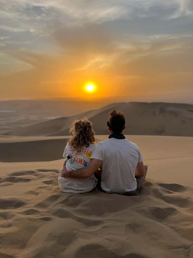 Ica/Huacachina: Crazy buggy in the dunes at sunset + sand sled - Sunset gives the outing its quieter second half