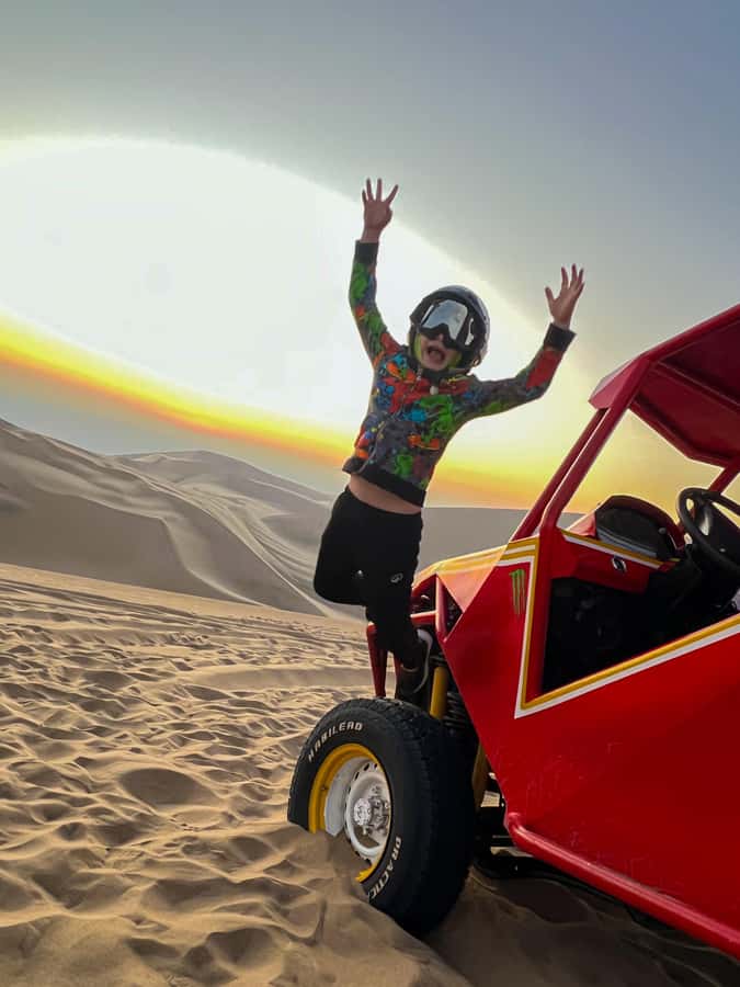 Ica/Huacachina: Crazy buggy in the dunes at sunset + sand sled - What the $21 price really covers