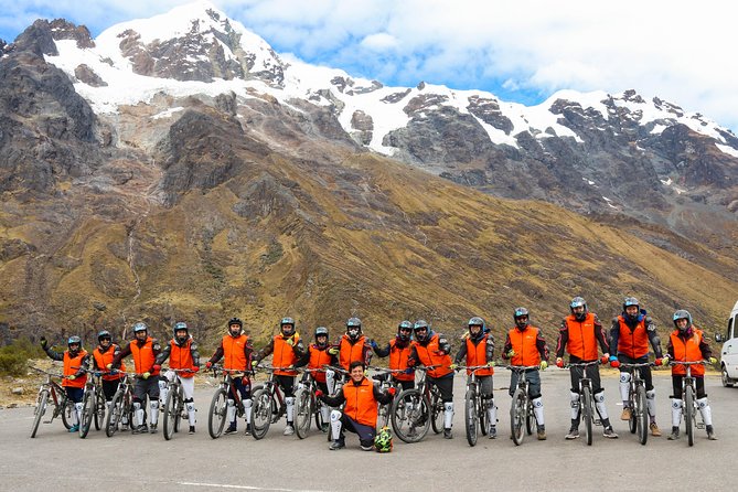 Inca Jungle Tour to Machu Picchu 4D - 3N Standard - From Cusco to Málaga Pass at 4,350 meters