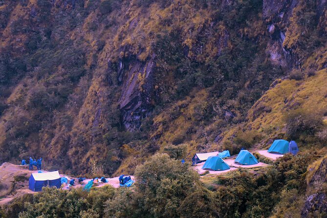 Inca Trail hike 4 days to Machu Picchu with panoramic Train - The food, tents, and porter support