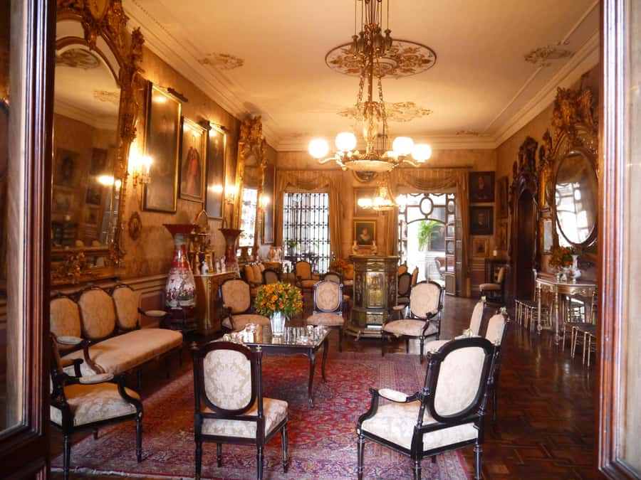 La casa de Aliaga, an alive colonial jewel at Lima center. - Practical advice for planning your visit