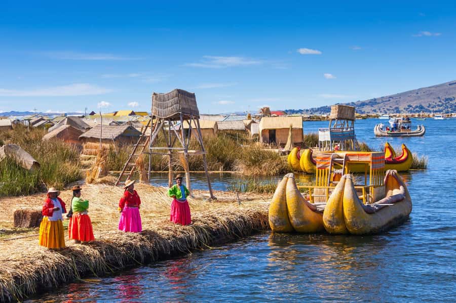 Lake Titicaca 2-Day Tour to Uros, Amantani and Taquile - Uros: fascinating construction, commercial edge