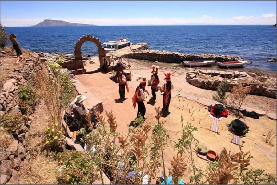 Lake Titicaca 2-Day Tour to Uros, Amantani and Taquile - Setting out from Puno