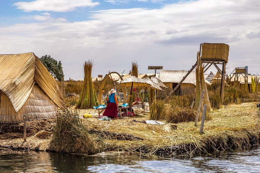Lake Titicaca, Uros and Taquile Full-Day Tour - How the small group and guide affect the day