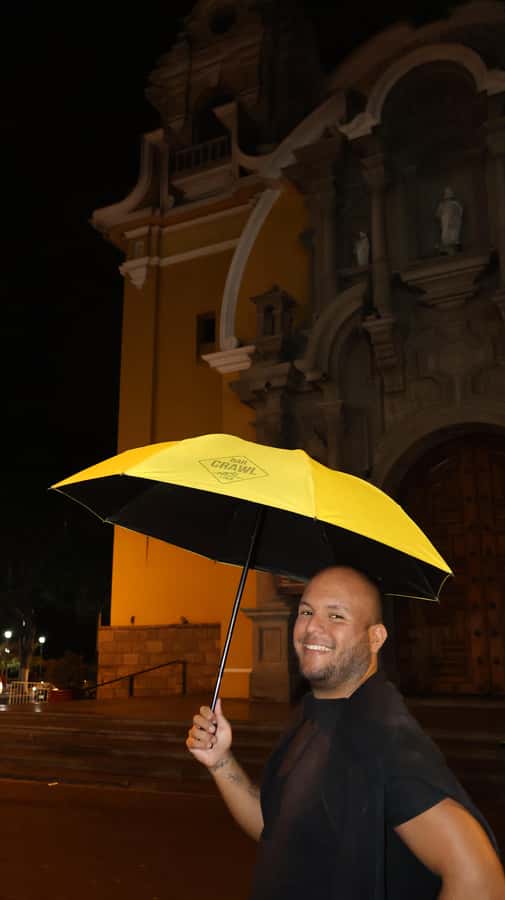 Lima: Barranco's Nightlife Tour with Bar Crawl & Free Shots - The first bar: introductions before the drinks take over