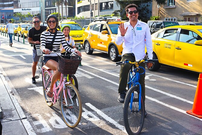 Lima Bike Tour in Miraflores & Barranco - Shared small group - Barranco begins at Víctor Delfín’s home-studio