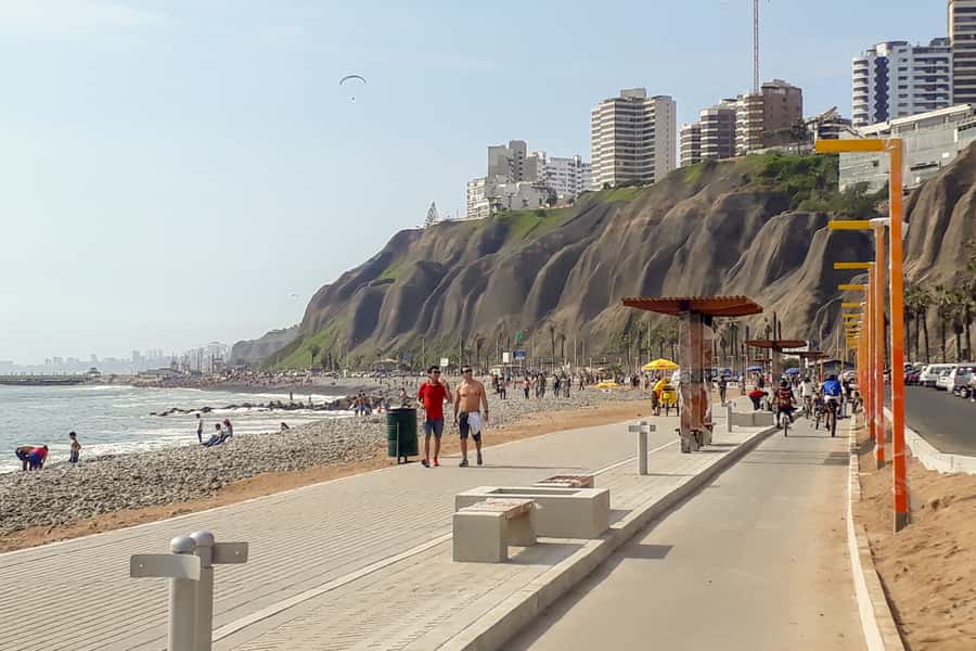 Lima Bike Tour: La Costa Verde & Jesus Statue in Chorrillos - Bicycle or Segway E-Scooter?