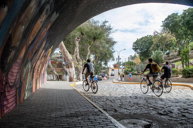 Lima Bike Tour Miraflores - Barranco + Huaca Pucllana! - Faro La Marina and the Pacific coast