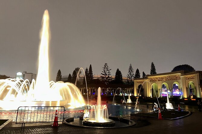 Lima by night including Catacombs & Water Show Tour - Who should book this Lima evening experience?