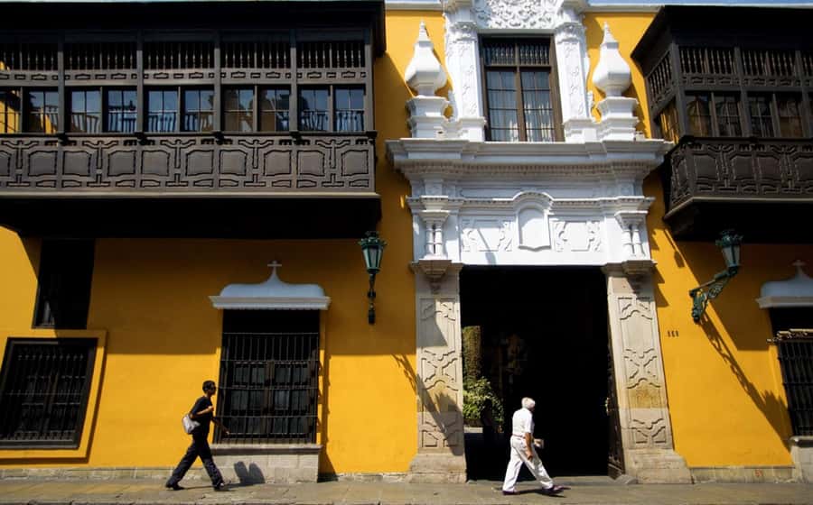 Lima : City tour 360° Panoramic bus - Sightseeing Tour - The Magic Water Circuit and Parque de la Reserva