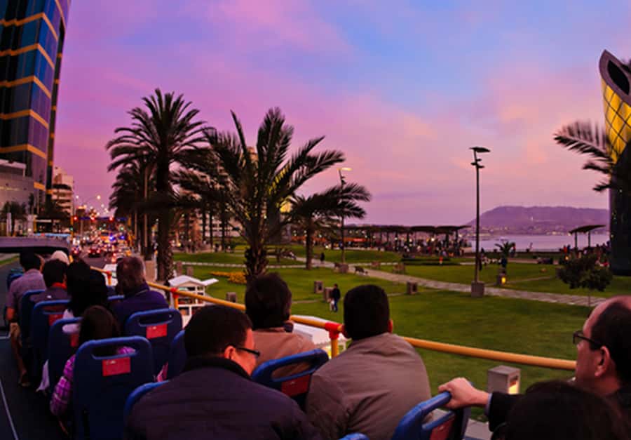 Lima : City tour 360° Panoramic bus - Sightseeing Tour - San Francisco convent and the underground catacombs