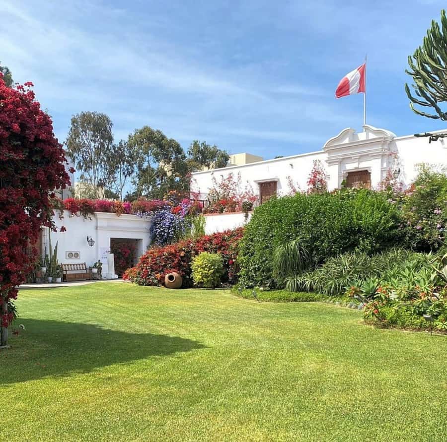 Lima city tour: Larco Museum and Huaca Pucllana - What the Larco Museum adds