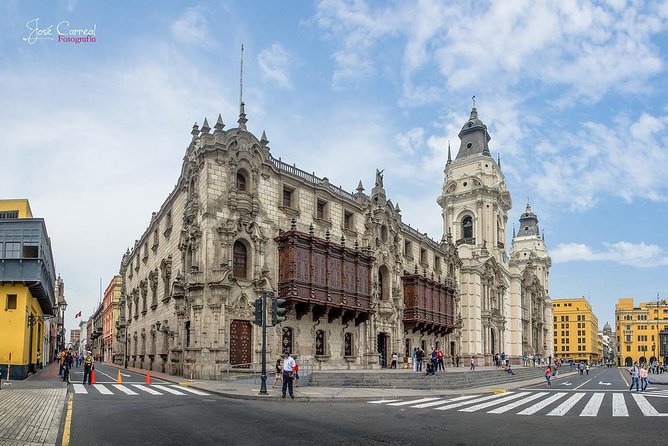 Lima City Tour. Pre-Hispanic, Colonial and Modern Tour. - Lima Cathedral and Pizarro’s crypt
