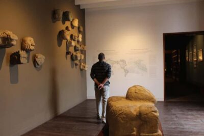 Huaca Ruins and Larco Museum at Night with Dinner