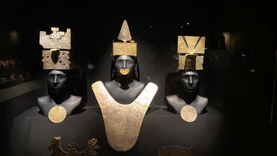 Lima: Huaca Ruins and Larco Museum at Night with Dinner - Huaca Mateo Salado, the largest of the three