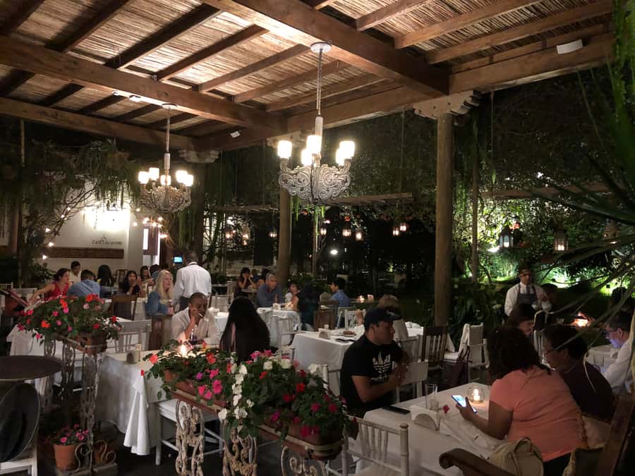 Lima: Huaca Ruins and Larco Museum at Night with Dinner - Dinner at Cafe del Museo