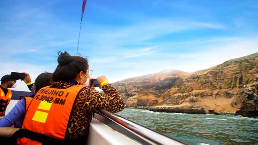 Lima | Islas Palomino Tour | Swim with Sea Lions - Crossing El Camotal and the open sea