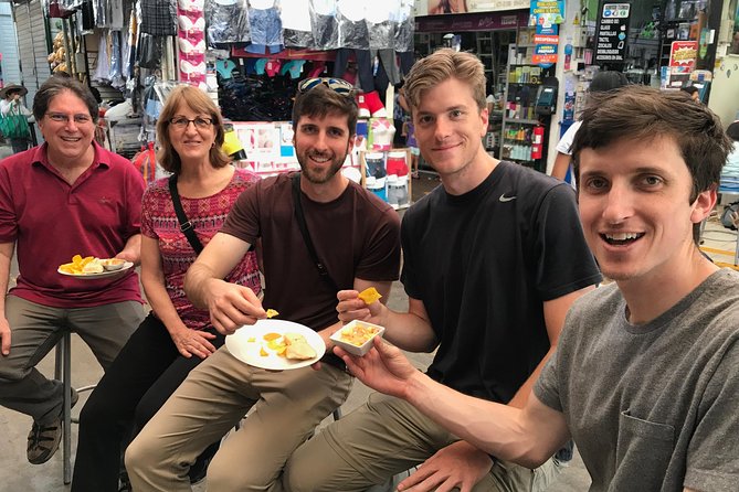 Lima Just For Foodies - A small group makes the market easier